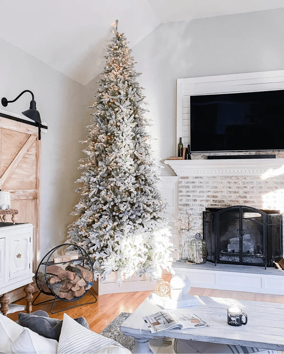 10' Queen Flock® Slim Artificial Christmas Tree 1000 Warm White LED Lights