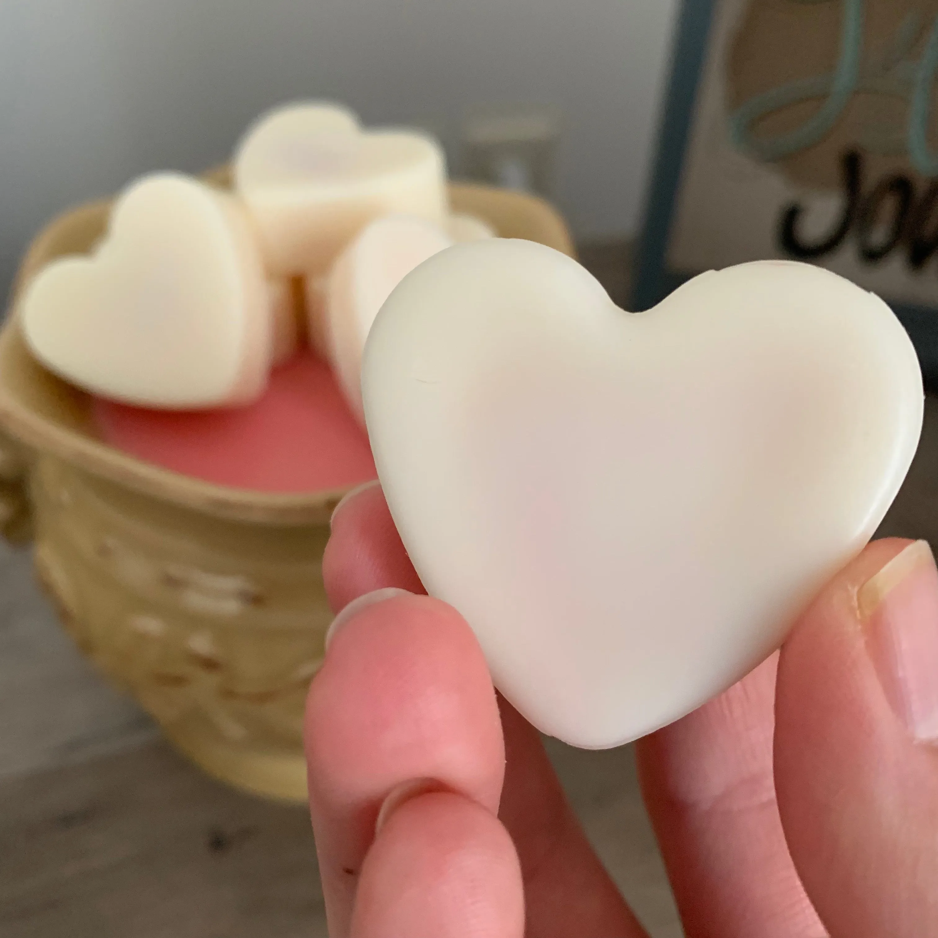 Bleeding Heart-Shaped Soy Wax Melts