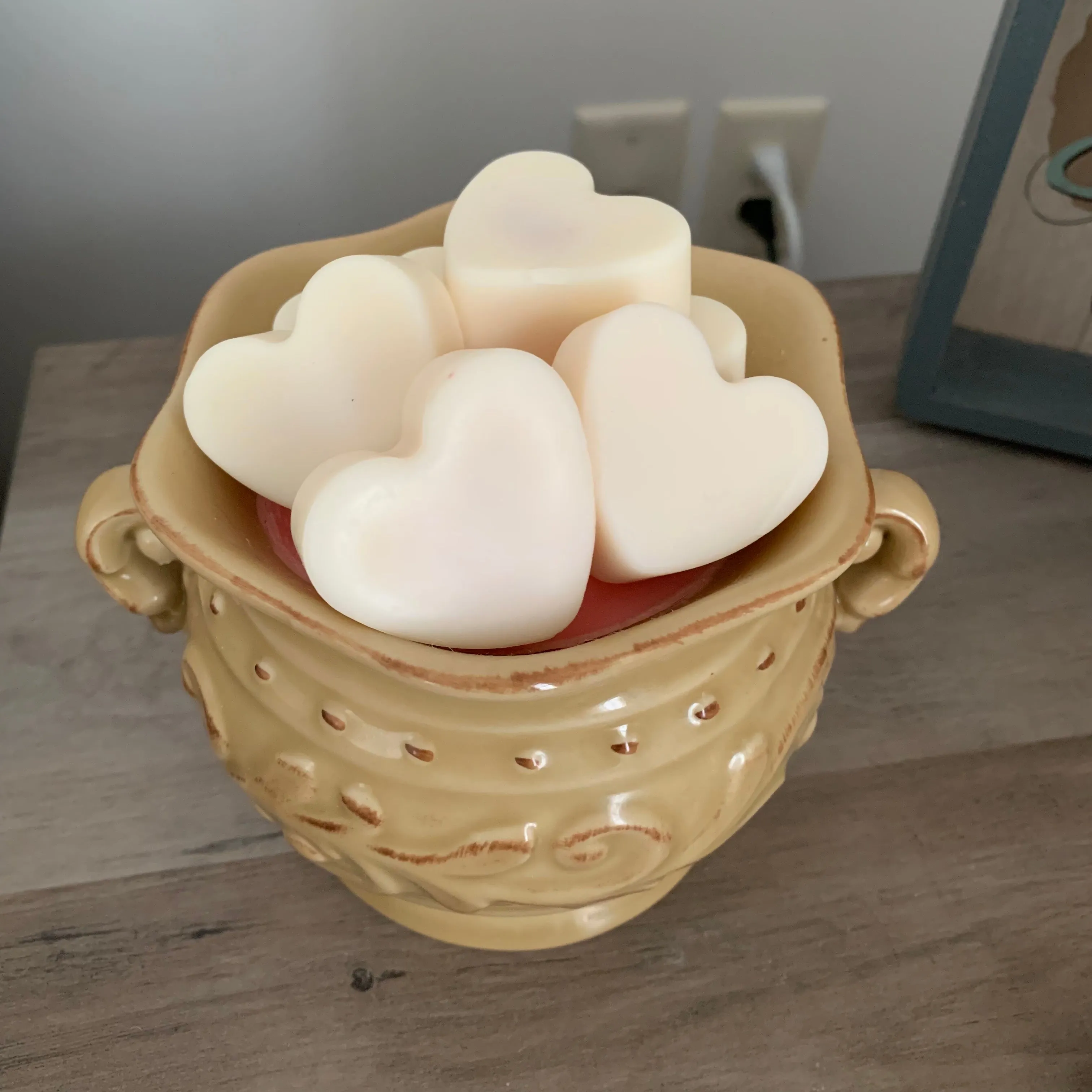 Bleeding Heart-Shaped Soy Wax Melts