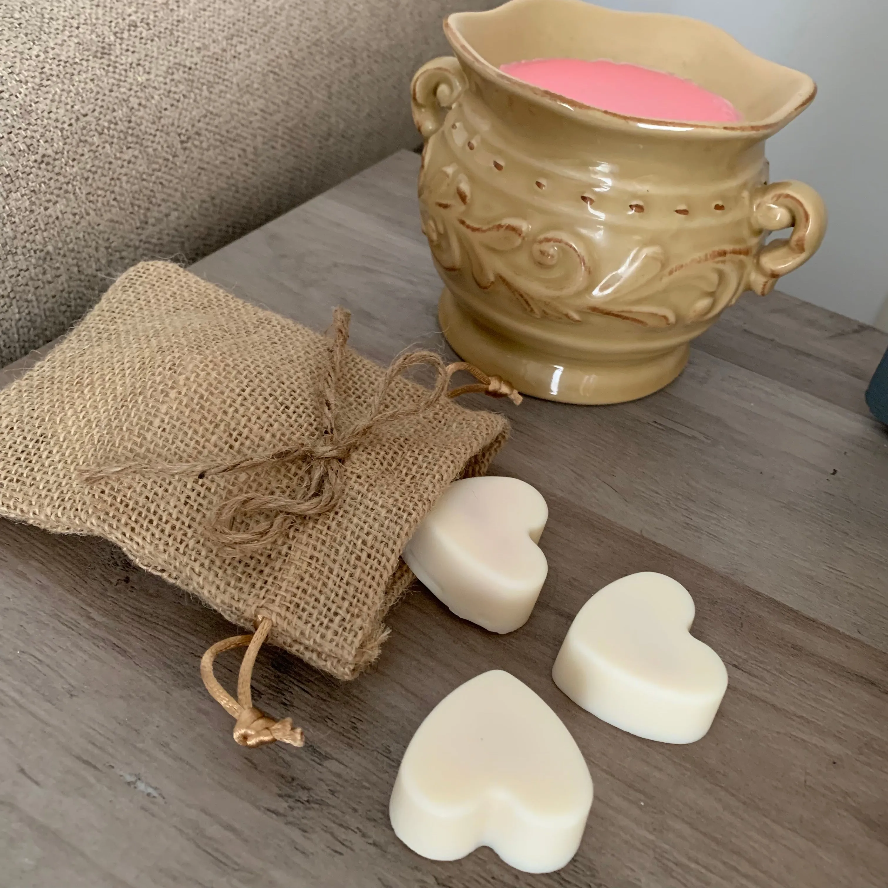 Bleeding Heart-Shaped Soy Wax Melts