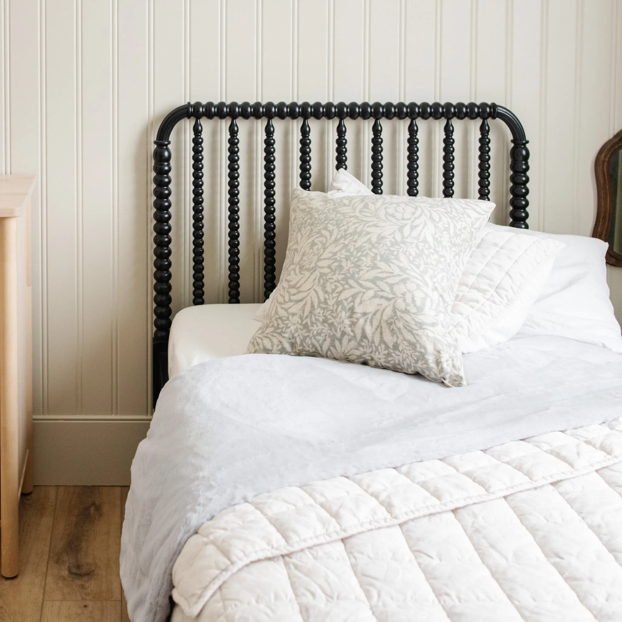 FAUX FUR TWIN BLANKETS