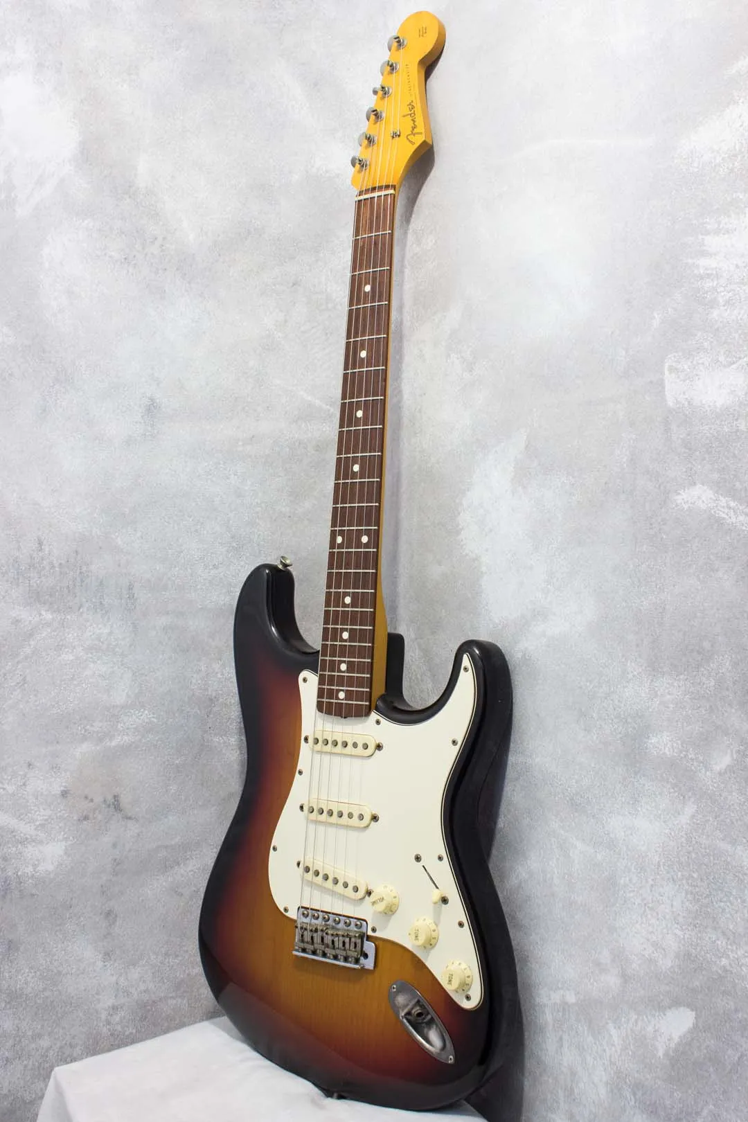 Fender Japan '62 Stratocaster ST62-110 Sunburst 1993
