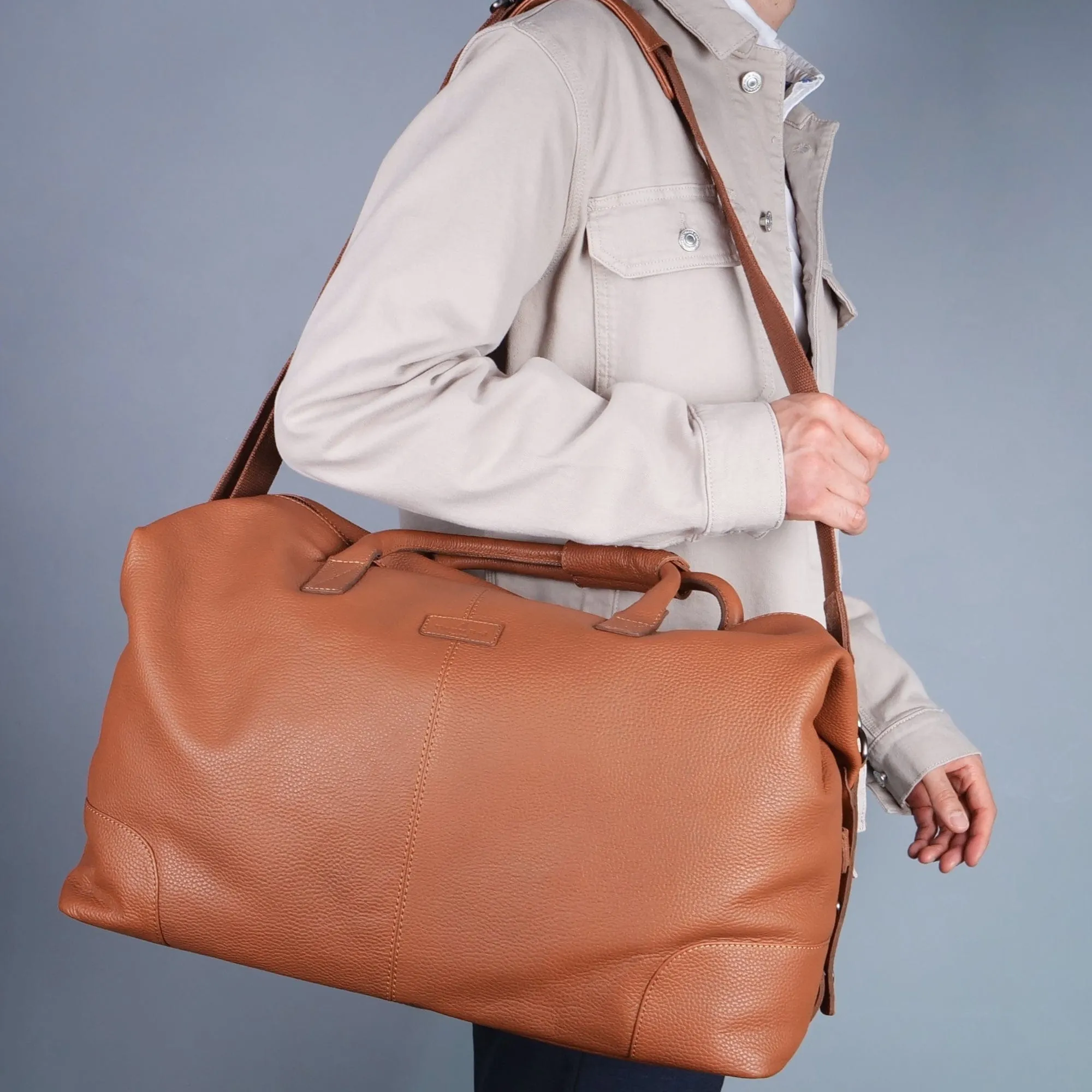 Leather Weekend Bag Tan