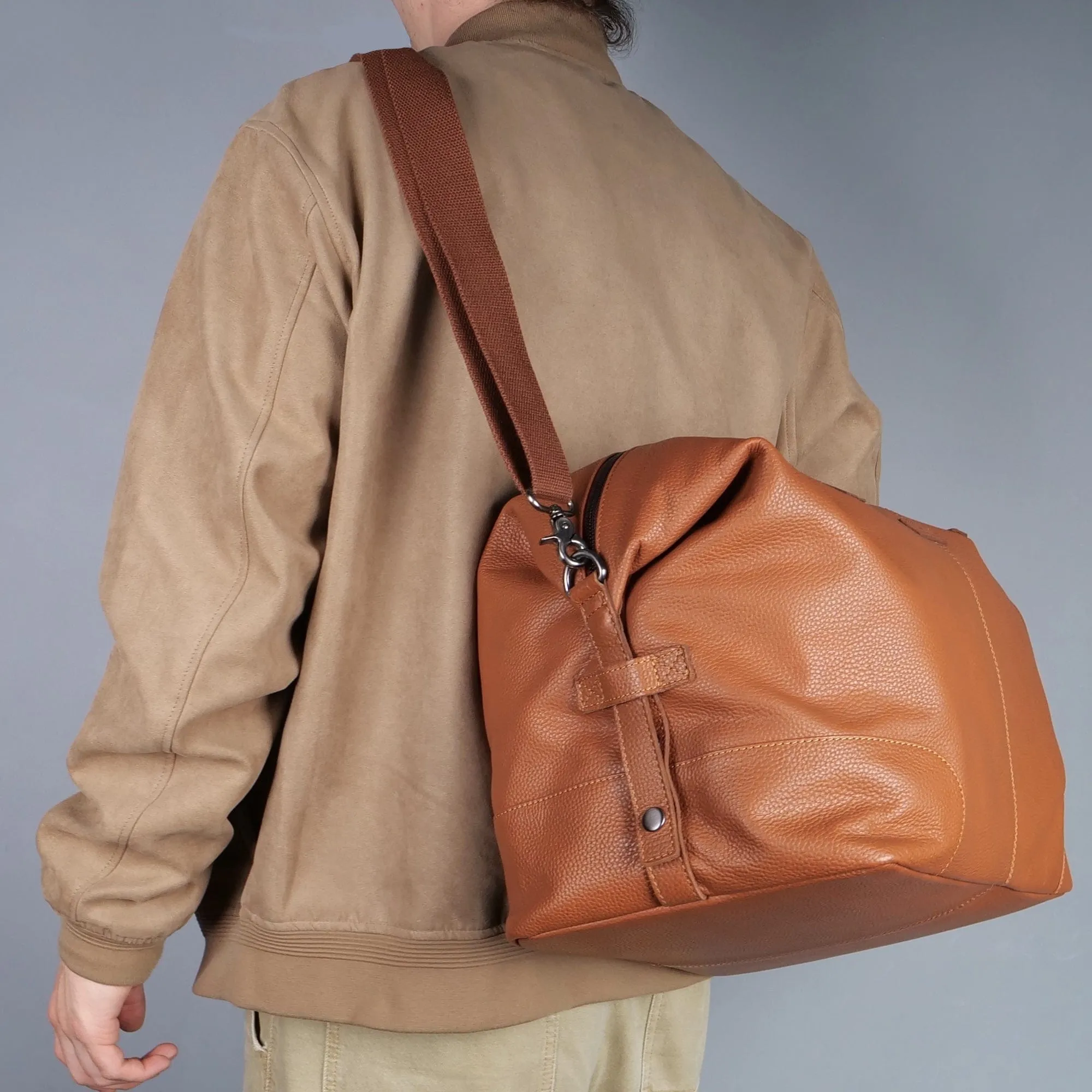Leather Weekend Bag Tan