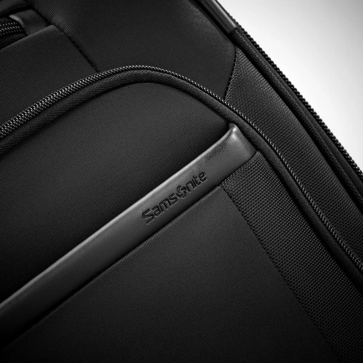 Samsonite Pro Carry On Expandable Spinner